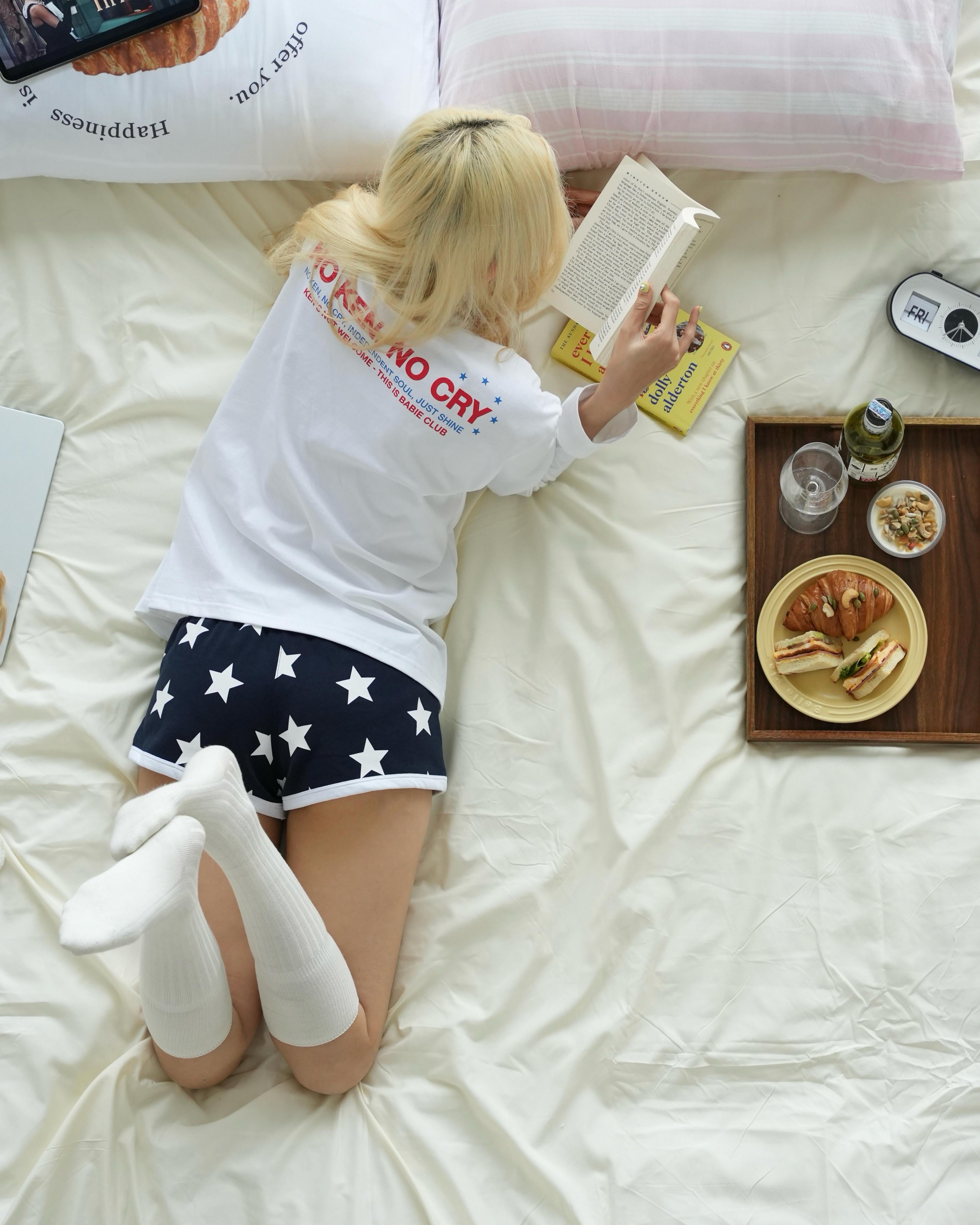 HOME ALONE LONG SLEEVE TEE