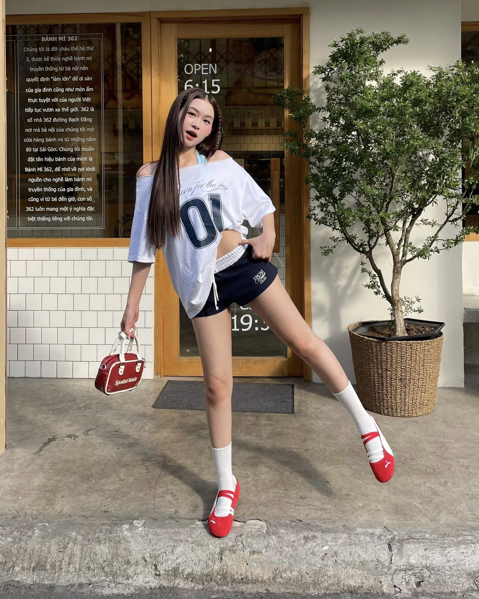 SUN OFF SHOULDER TEE